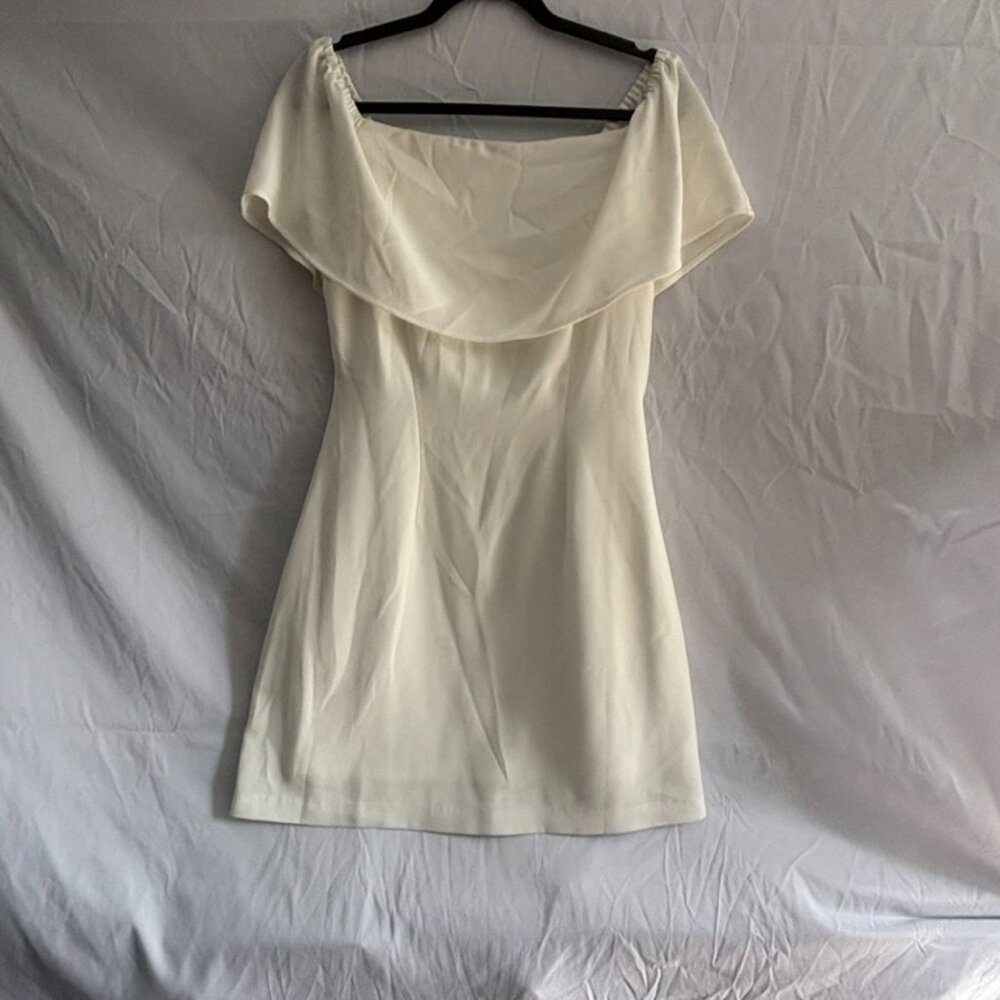 Charles Henry Off the Shoulder White Dress - Picture 1 of 8